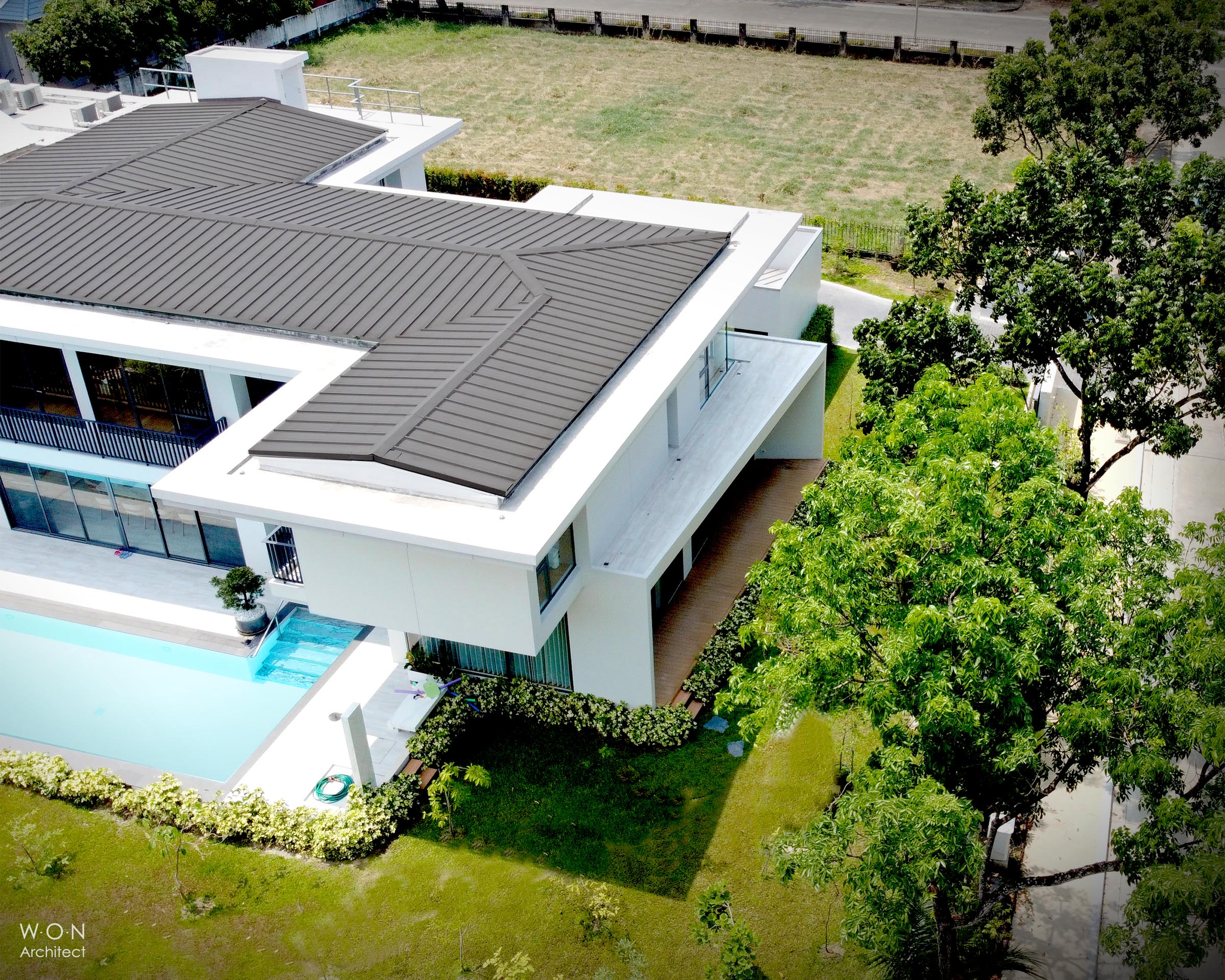 Pool villa -minimal style